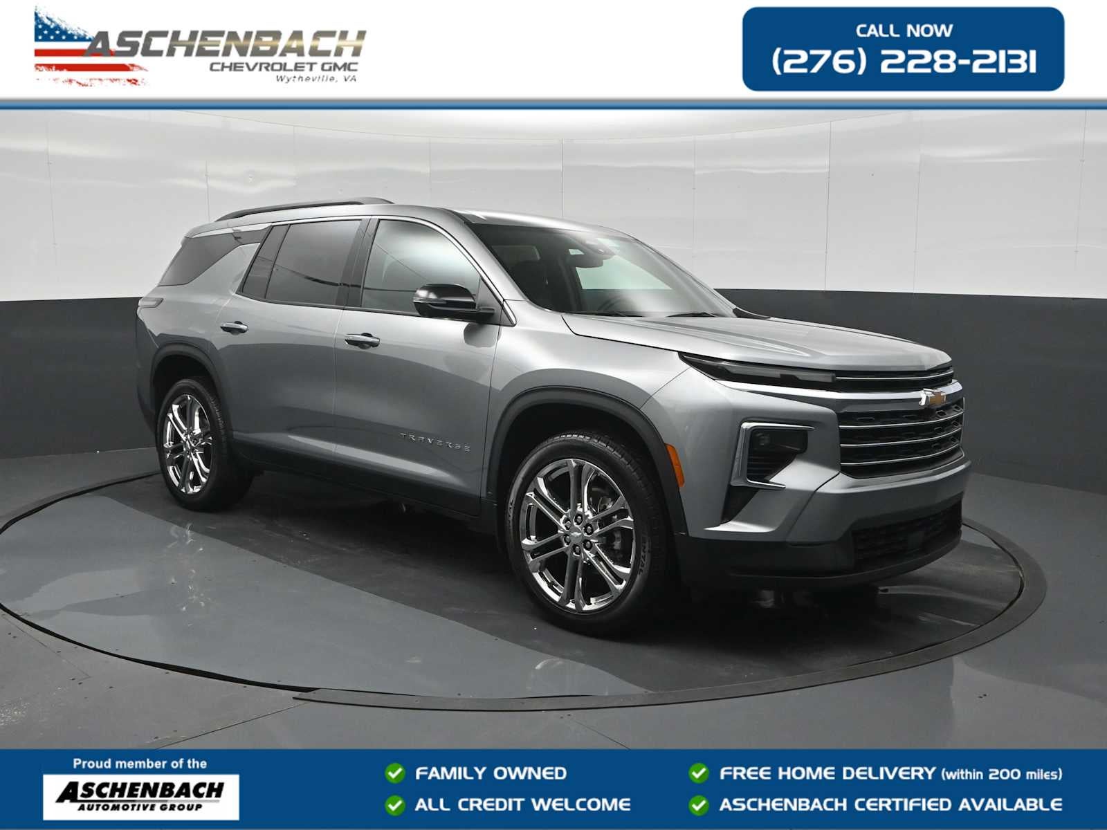Sterling Gray Metallic 2025 Chevrolet Traverse SUV / Crossover Four-Wheel Drive Automatic