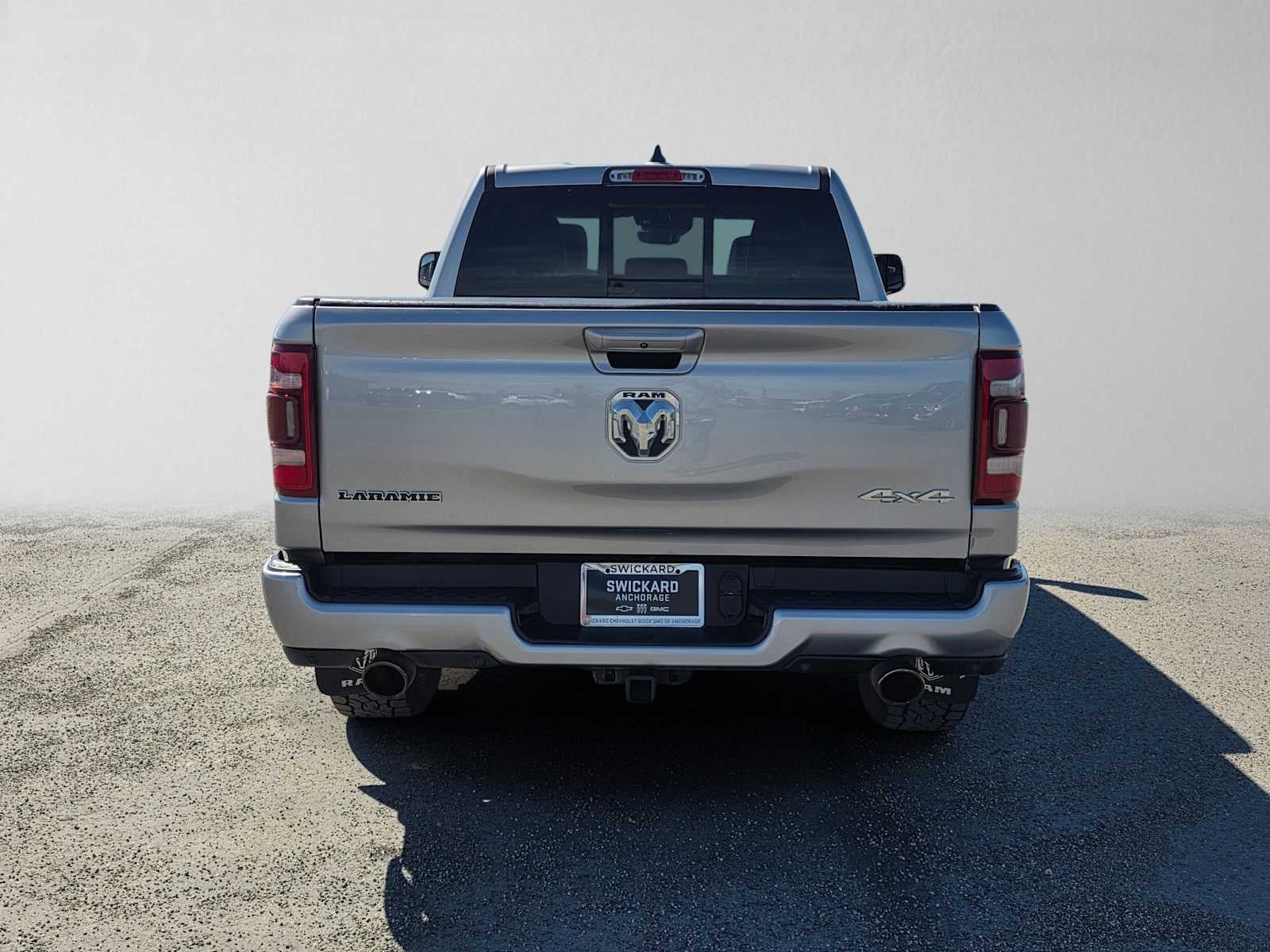 View vehicle photo 4