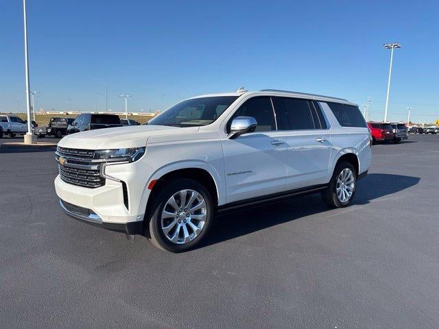 White (Iridescent Pearl Tricoat) 2023 Chevrolet Suburban SUV / Crossover Four-Wheel Drive Automatic