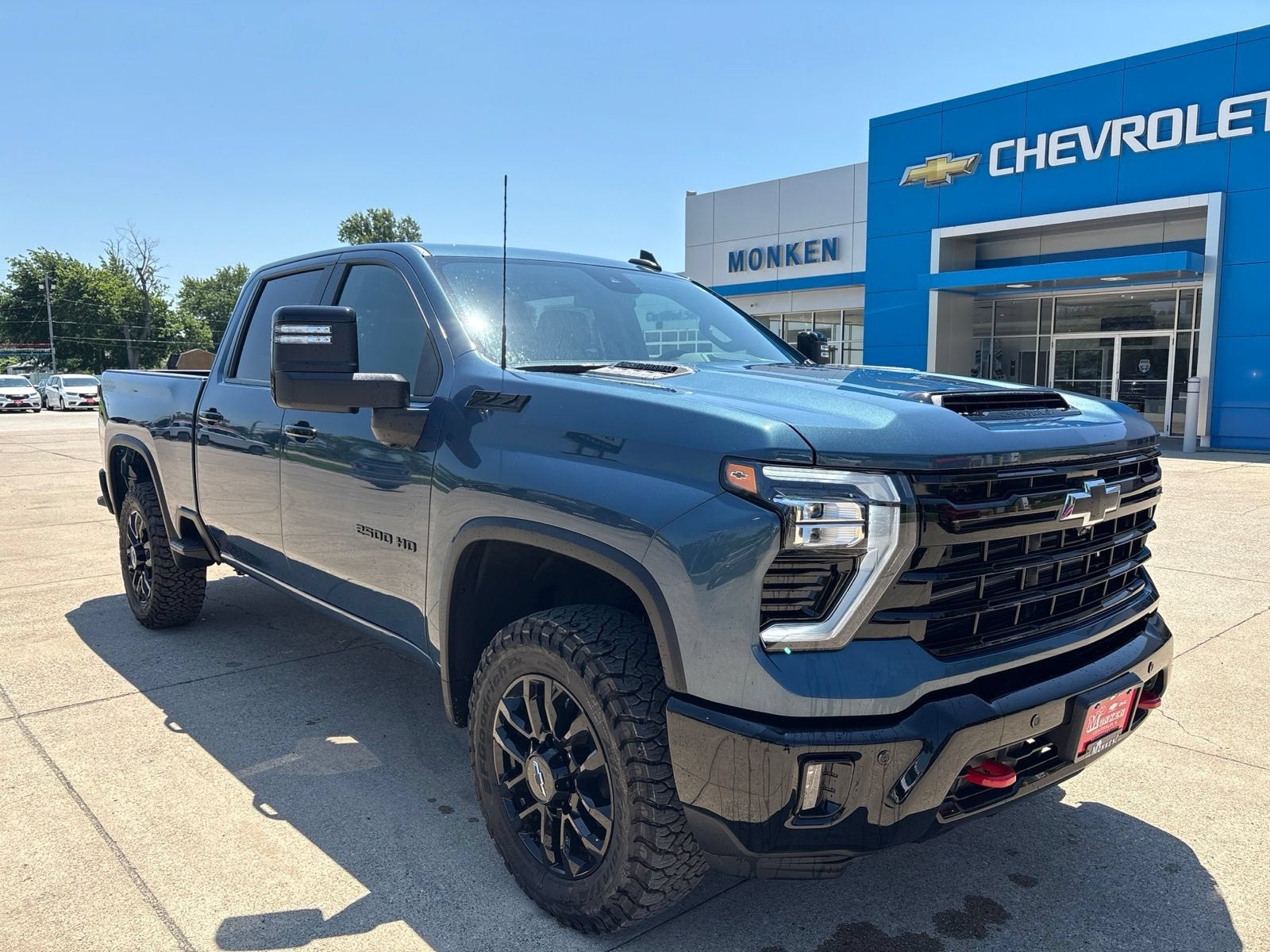 Lakeshore Blue Metallic 2026 Chevrolet Silverado 2500HD Pickup Truck Four-Wheel Drive Automatic