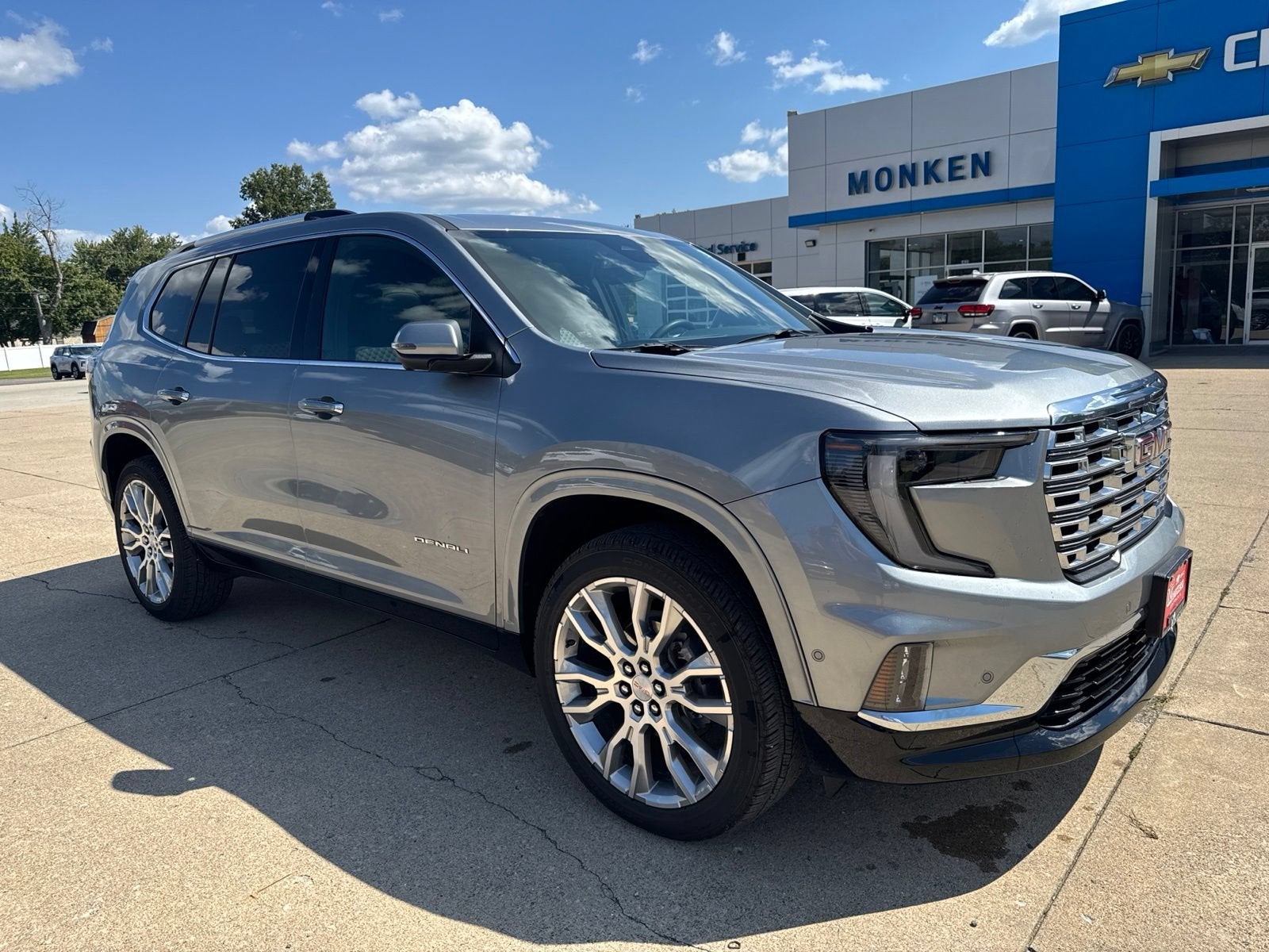 Sterling Metallic 2024 GMC Acadia SUV / Crossover Front-Wheel Drive Automatic