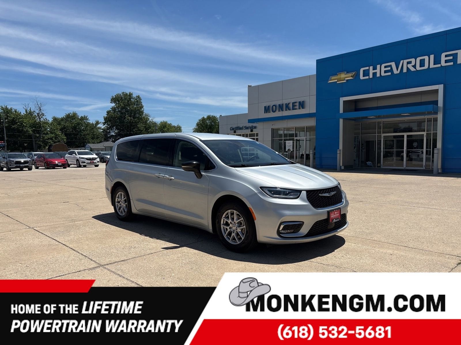  2024 Chrysler Pacifica Touring L FWD   