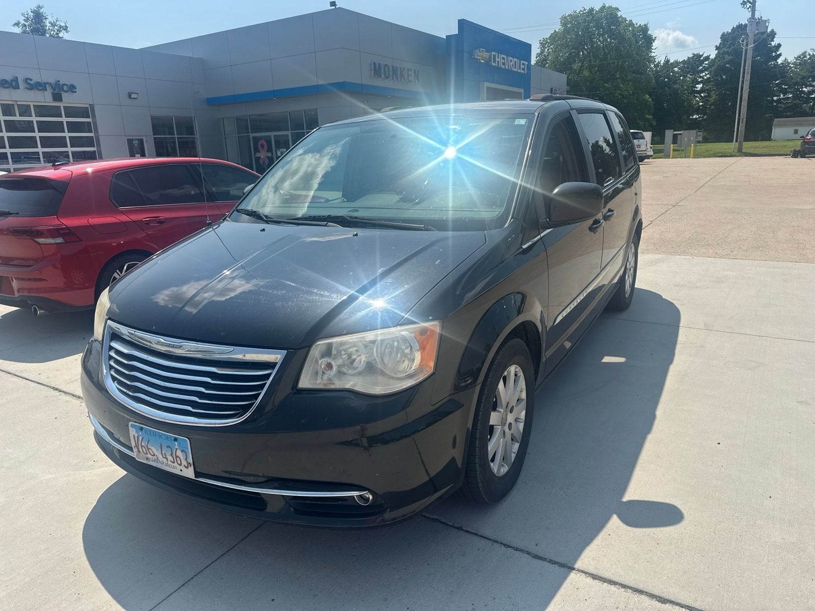  2014 Chrysler Town & Country Touring FWD   