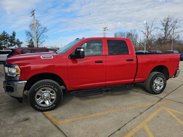 2024 RAM 2500 Tradesman Crew Cab 4WD
