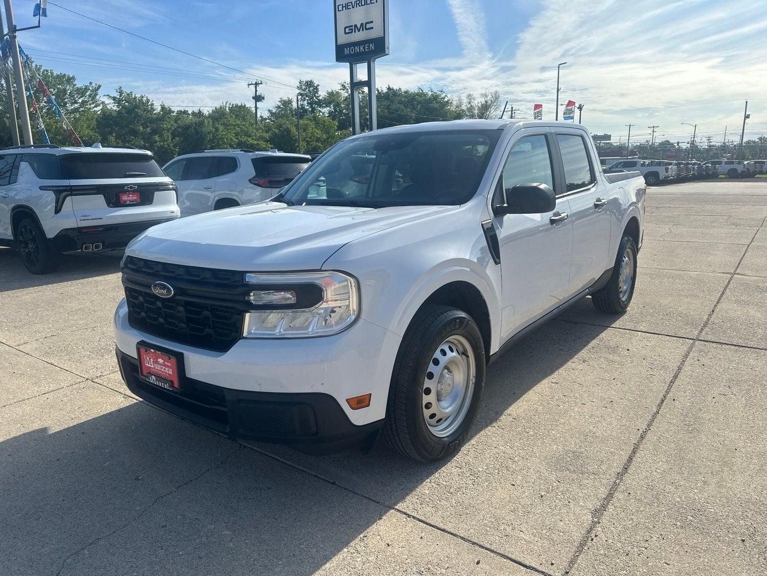 View vehicle photo 7
