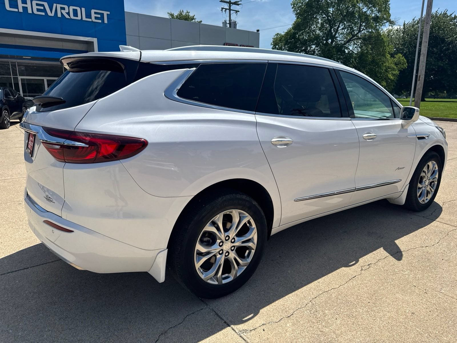 View vehicle photo 3