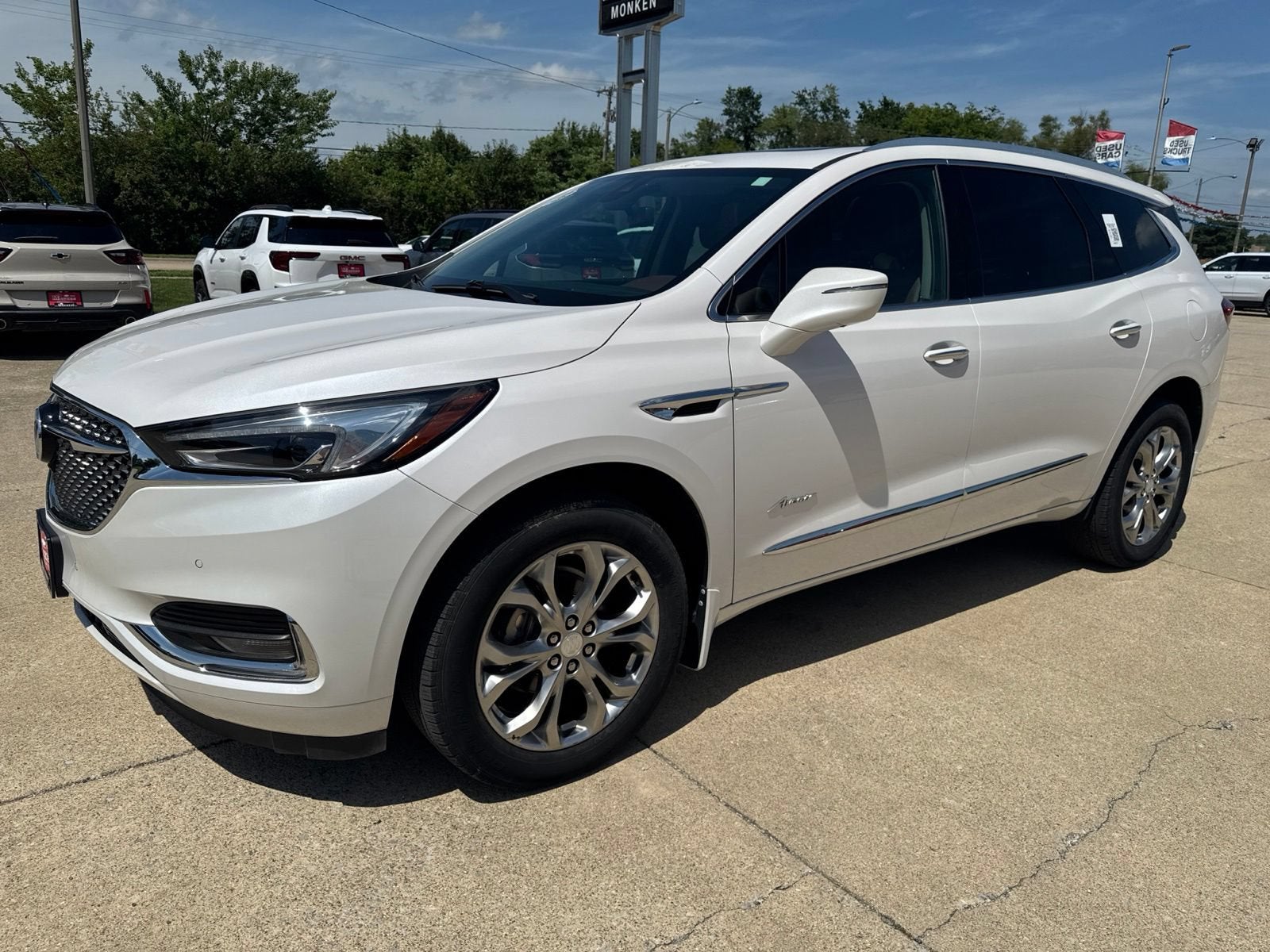 View vehicle photo 7