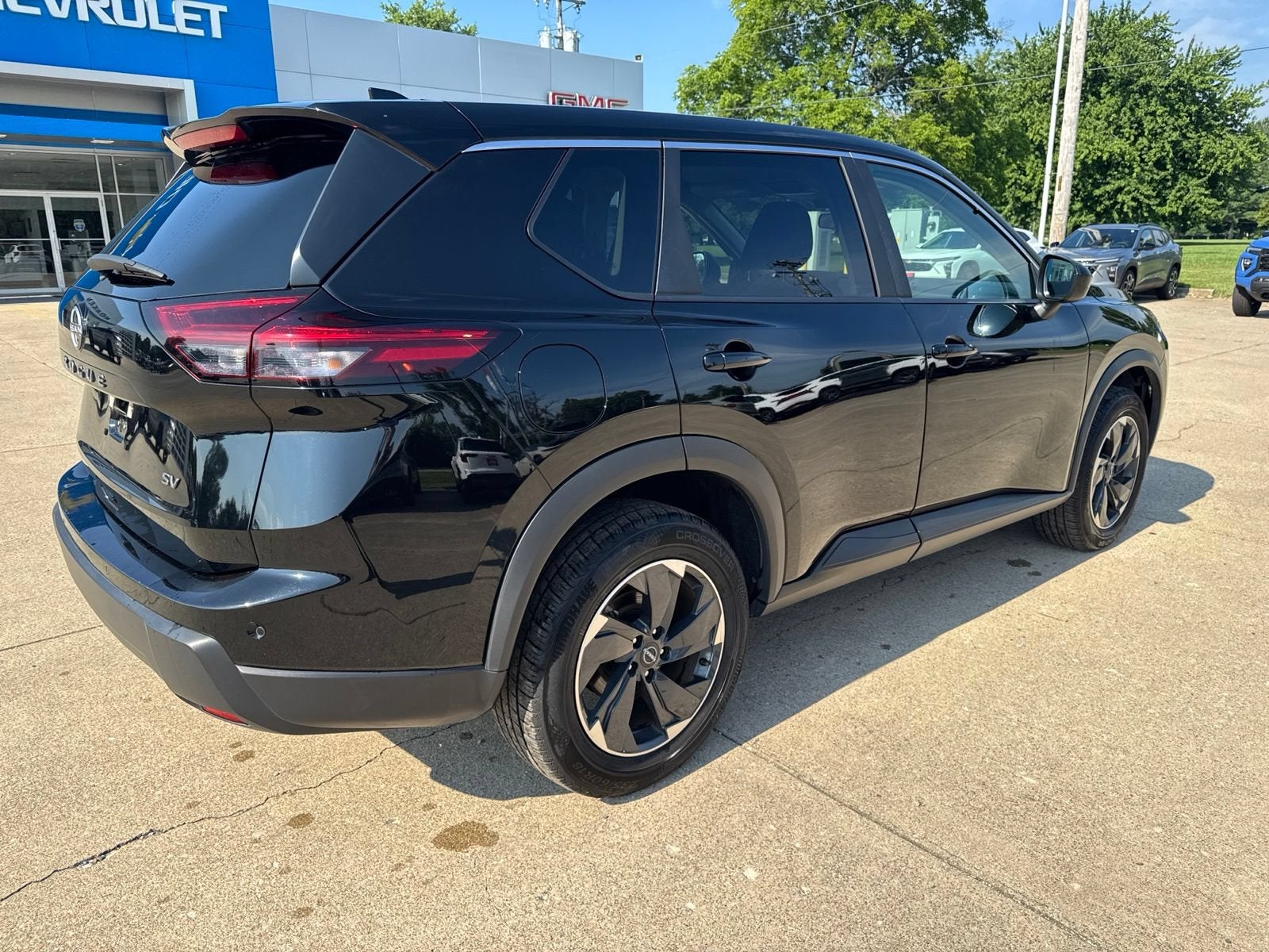View vehicle photo 3