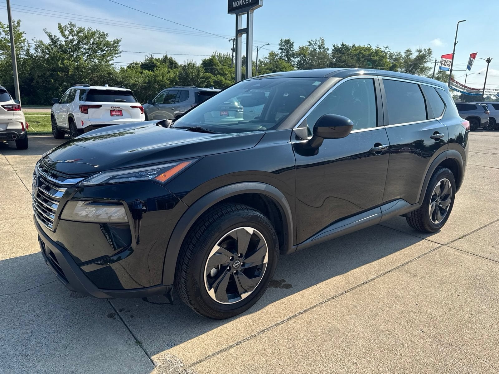 View vehicle photo 7