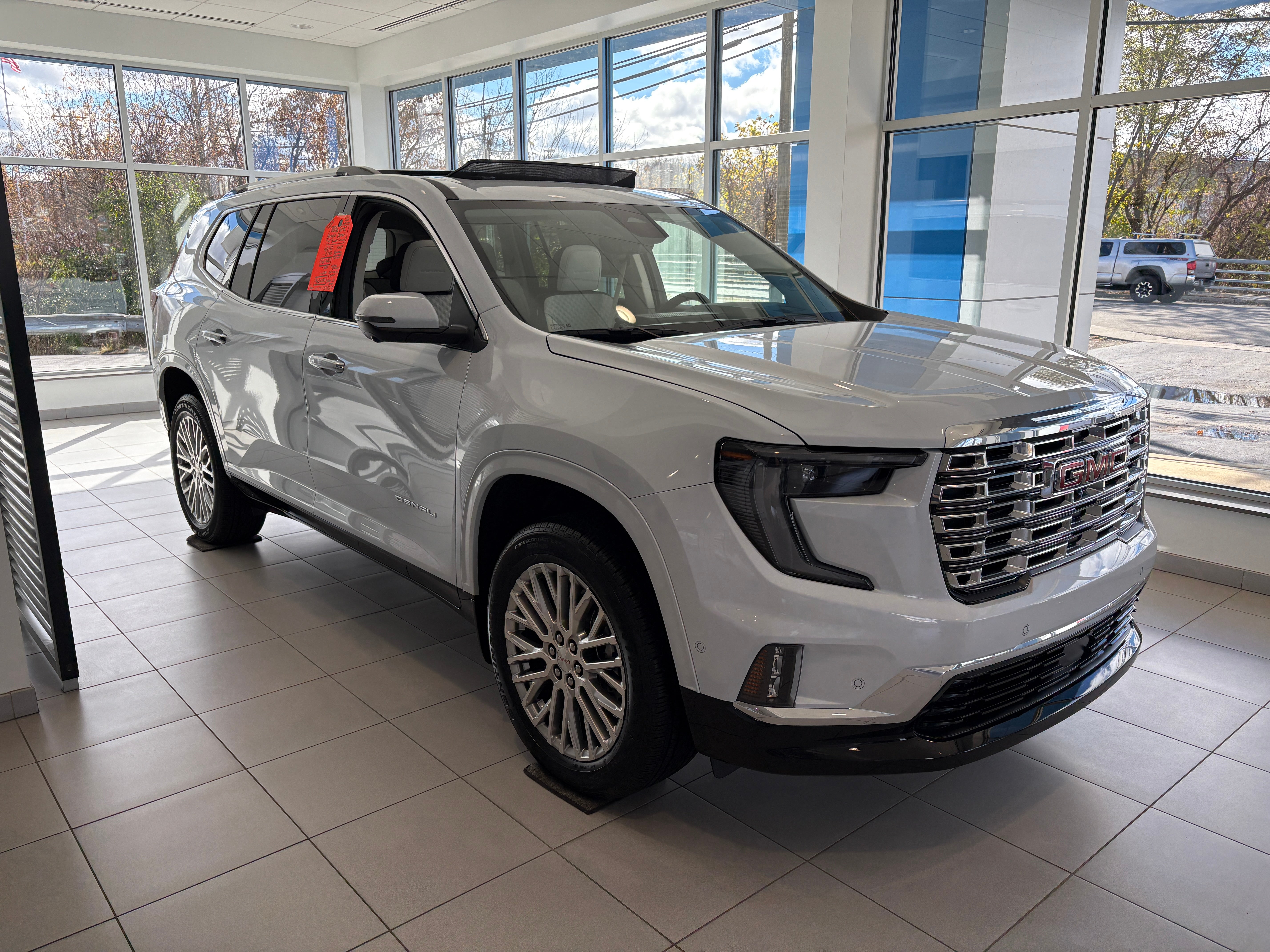 2026 GMC Acadia Denali FWD