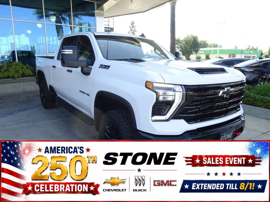 Summit White 2026 Chevrolet Silverado 3500HD Pickup Truck Four-Wheel Drive Automatic