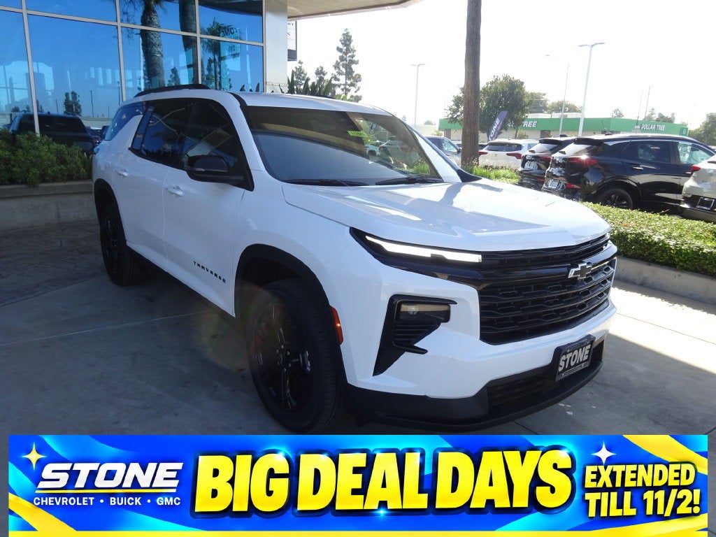 Summit White 2027 Chevrolet Traverse SUV / Crossover Front-Wheel Drive Automatic