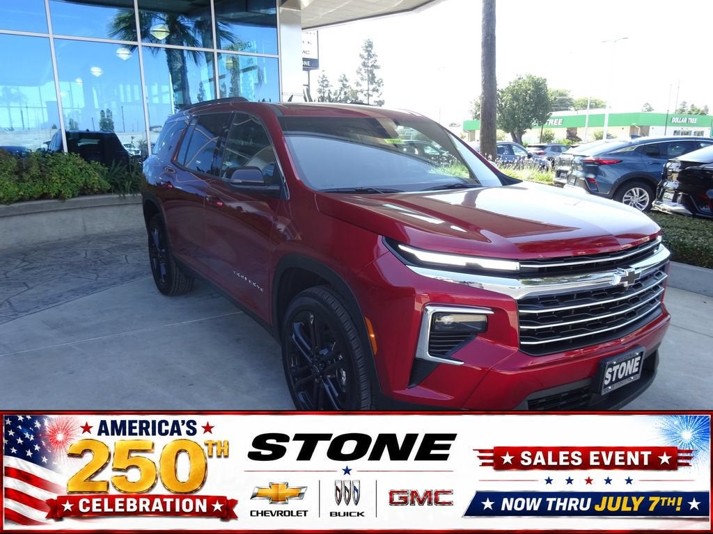 Radiant Red Tintcoat 2026 Chevrolet Traverse SUV / Crossover Front-Wheel Drive Automatic