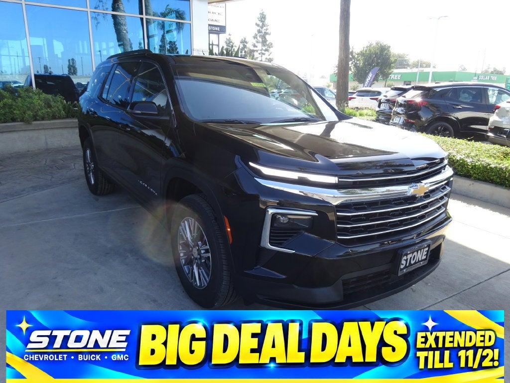 Mosaic Black Metallic 2027 Chevrolet Traverse SUV / Crossover Front-Wheel Drive Automatic