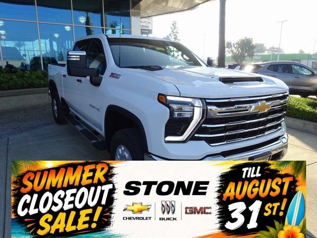 Summit White 2026 Chevrolet Silverado 2500HD Pickup Truck Four-Wheel Drive Automatic