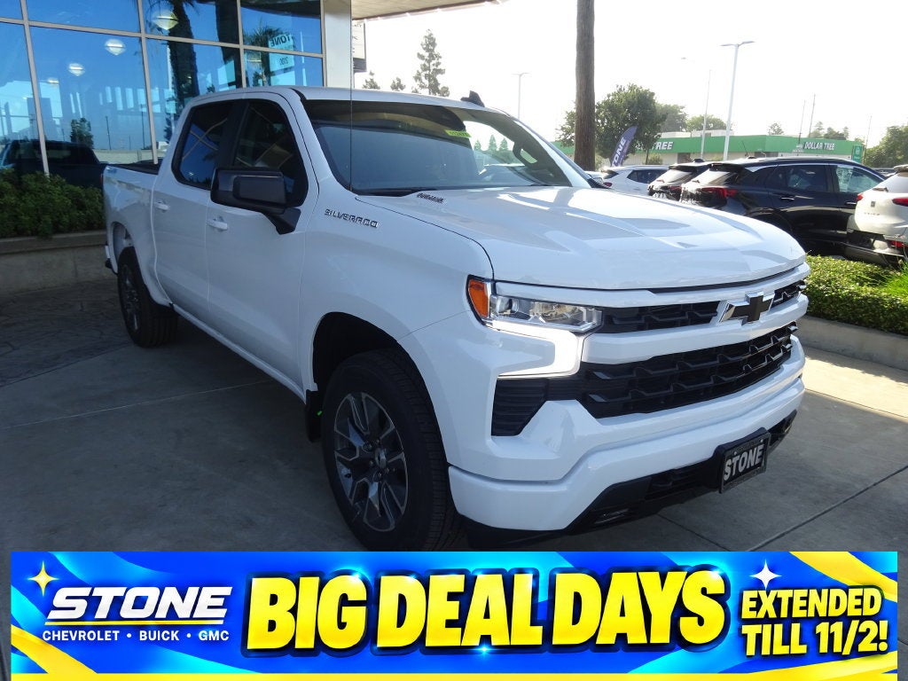 Summit White 2026 Chevrolet Silverado 1500 Pickup Truck Four-Wheel Drive Automatic