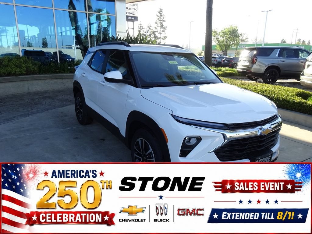 Summit White 2026 Chevrolet Trailblazer SUV / Crossover Front-Wheel Drive Automatic