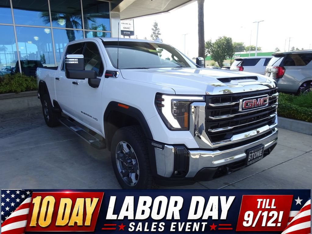 Summit White 2026 GMC Sierra 2500HD Pickup Truck Four-Wheel Drive Automatic