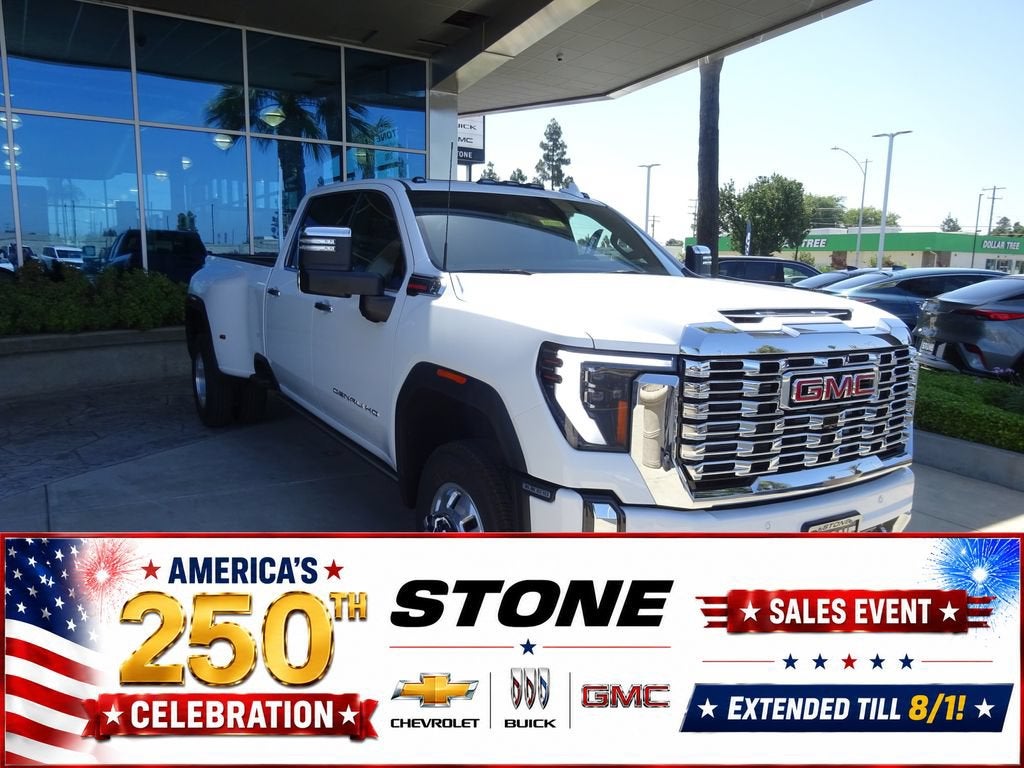 Summit White 2026 GMC Sierra 3500HD Pickup Truck Four-Wheel Drive Automatic