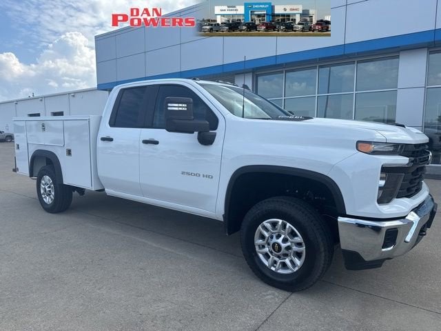 Summit White 2025 Chevrolet Silverado 2500HD Pickup Truck Four-Wheel Drive Automatic