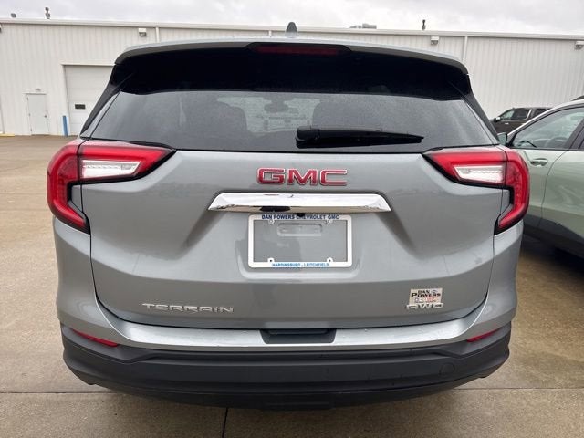 View vehicle photo 5