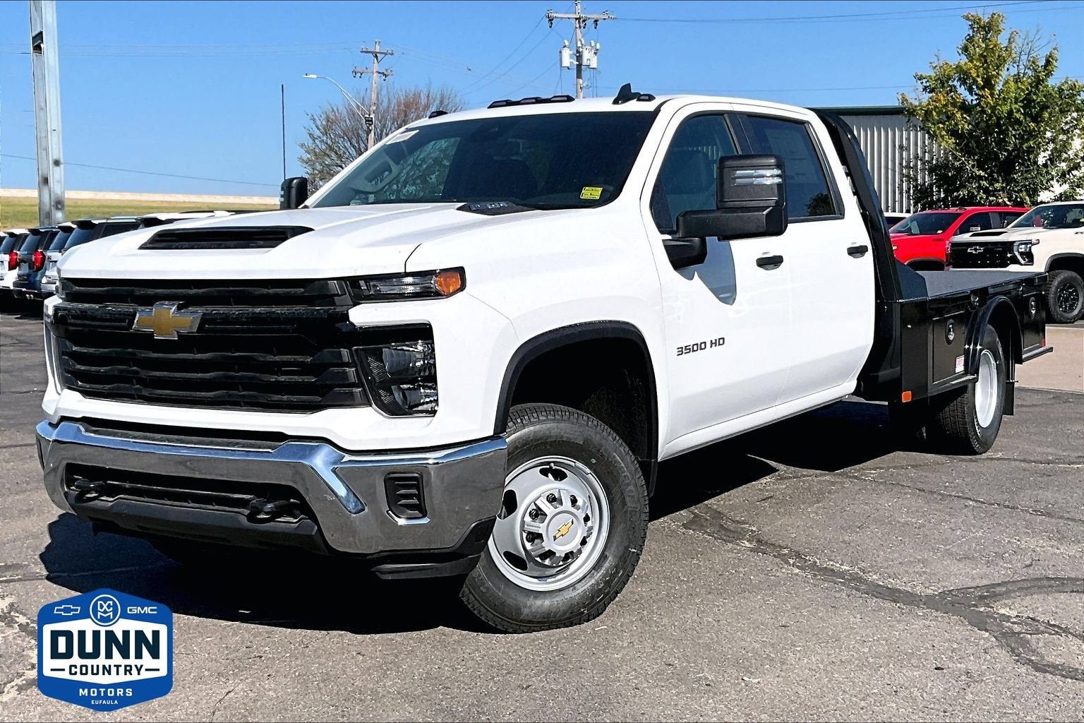 Summit White 2026 Chevrolet Silverado 3500HD Chassis Pickup Truck Four-Wheel Drive Automatic