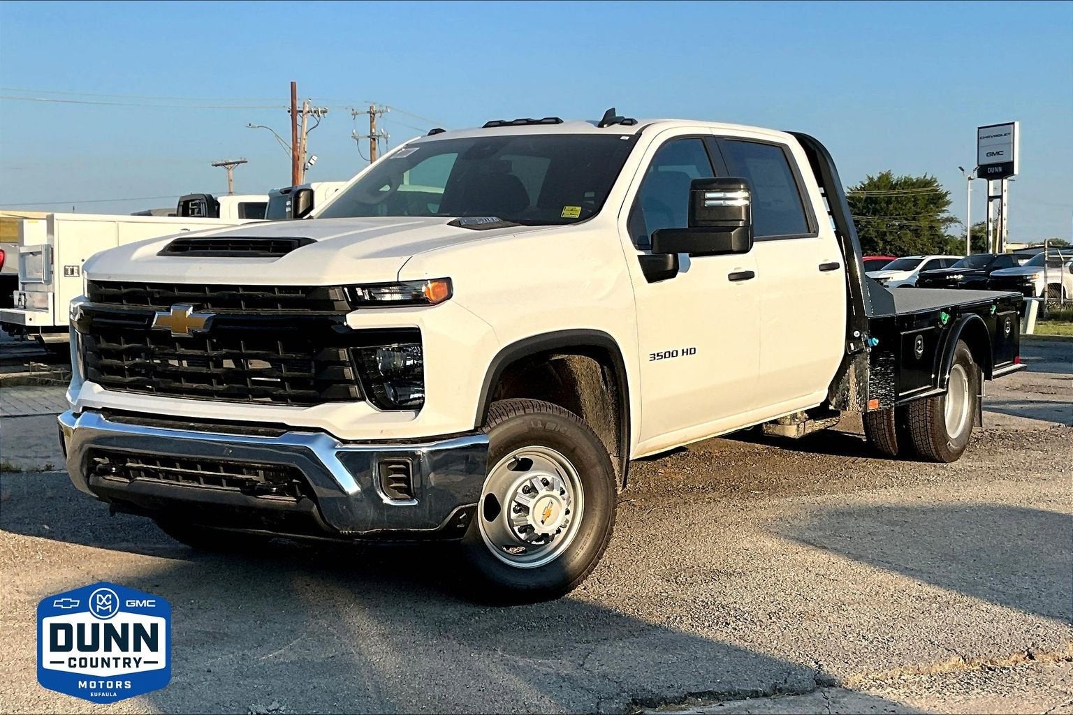 Summit White 2025 Chevrolet Silverado 3500HD Chassis Pickup Truck Four-Wheel Drive Automatic