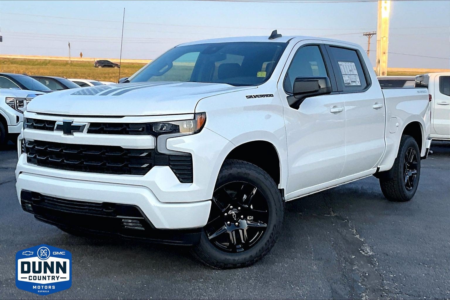 Summit White 2026 Chevrolet Silverado 1500 Pickup Truck Four-Wheel Drive Automatic