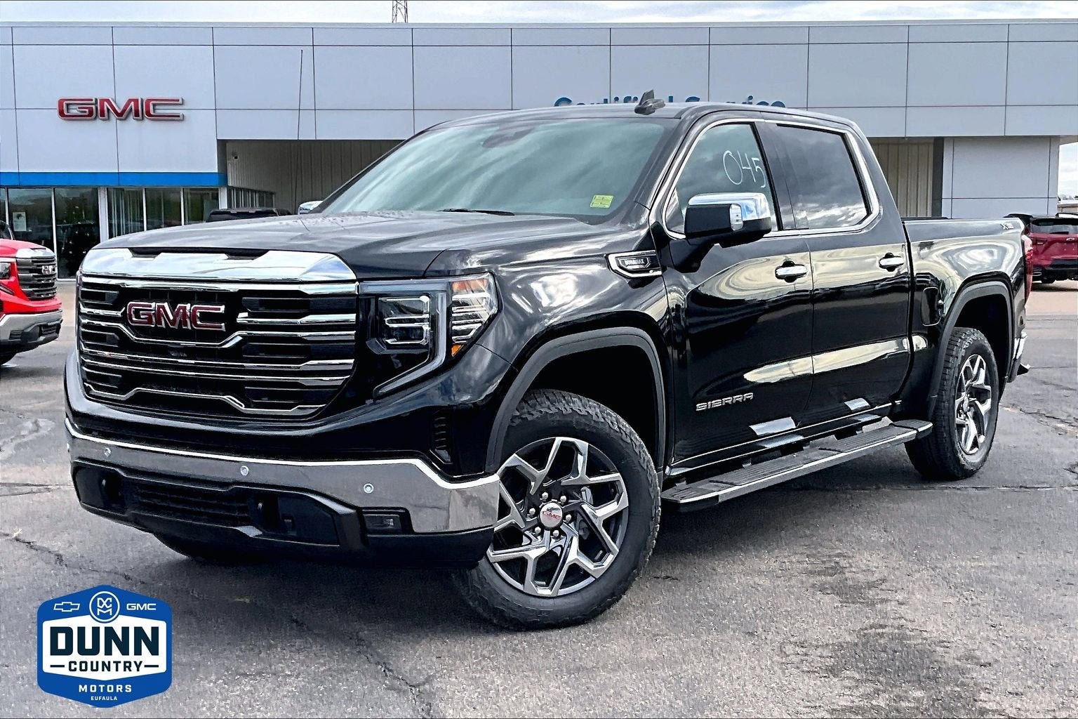 Onyx Black 2026 GMC Sierra 1500 Pickup Truck Four-Wheel Drive Automatic