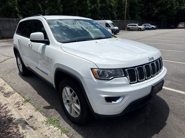 White 2017 Jeep Grand Cherokee SUV / Crossover Four-Wheel Drive 