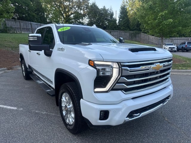  2026 Chevrolet Silverado 3500HD High Country Crew Cab 4WD   