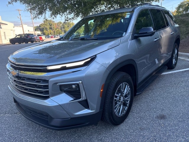 2024 Chevrolet Traverse LT FWD