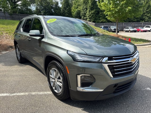  2023 Chevrolet Traverse LT Cloth FWD   