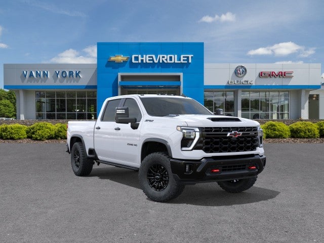 Summit White 2026 Chevrolet Silverado 2500HD Pickup Truck Four-Wheel Drive Automatic