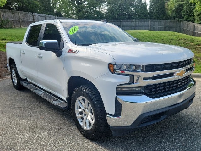 Summit White 2021 Chevrolet Silverado 1500 Pickup Truck Four-Wheel Drive Automatic