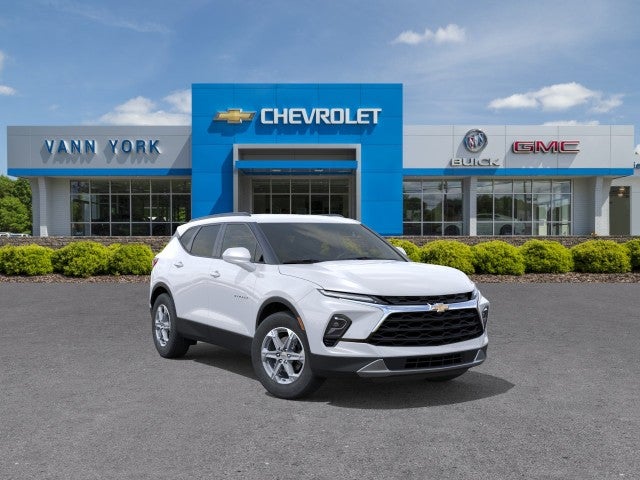 Summit White 2026 Chevrolet Blazer SUV / Crossover  Automatic