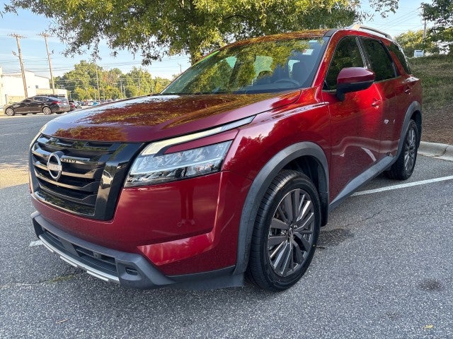 Red 2023 Nissan Pathfinder SUV / Crossover Front-Wheel Drive 