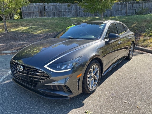 Gray 2022 Hyundai Sonata Sedan Front-Wheel Drive 