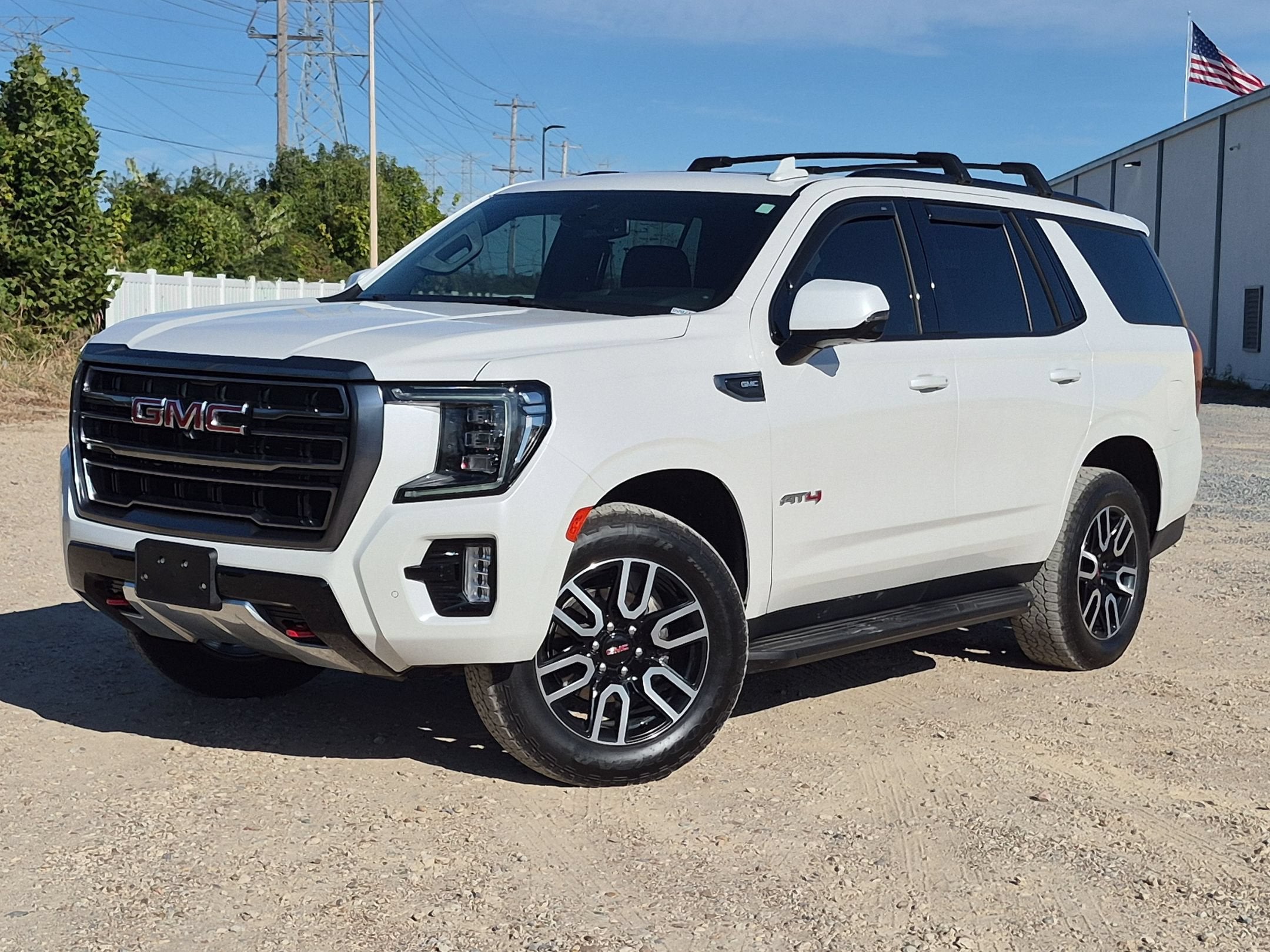  2023 GMC Yukon AT4 4WD   