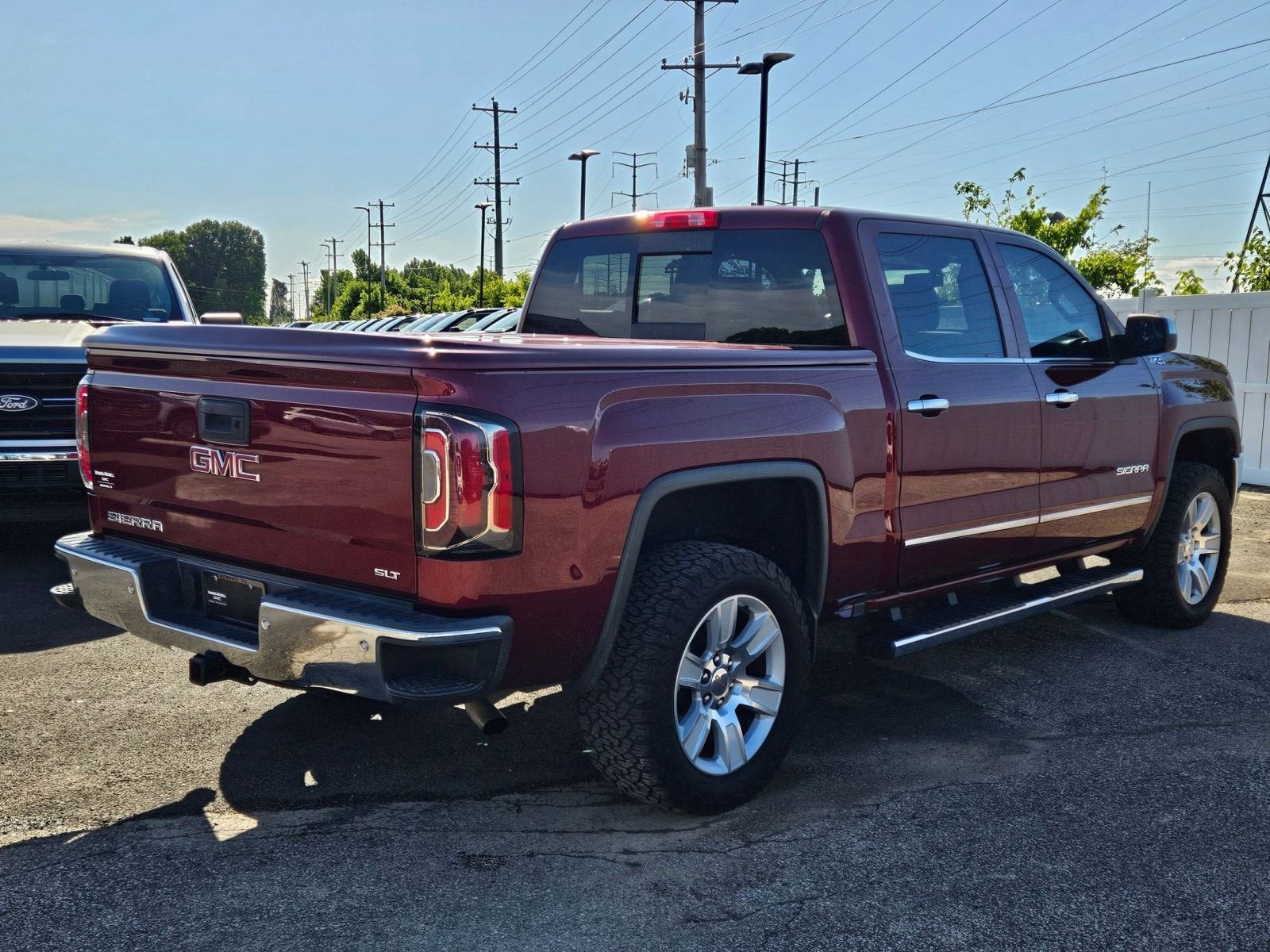 View vehicle photo 5