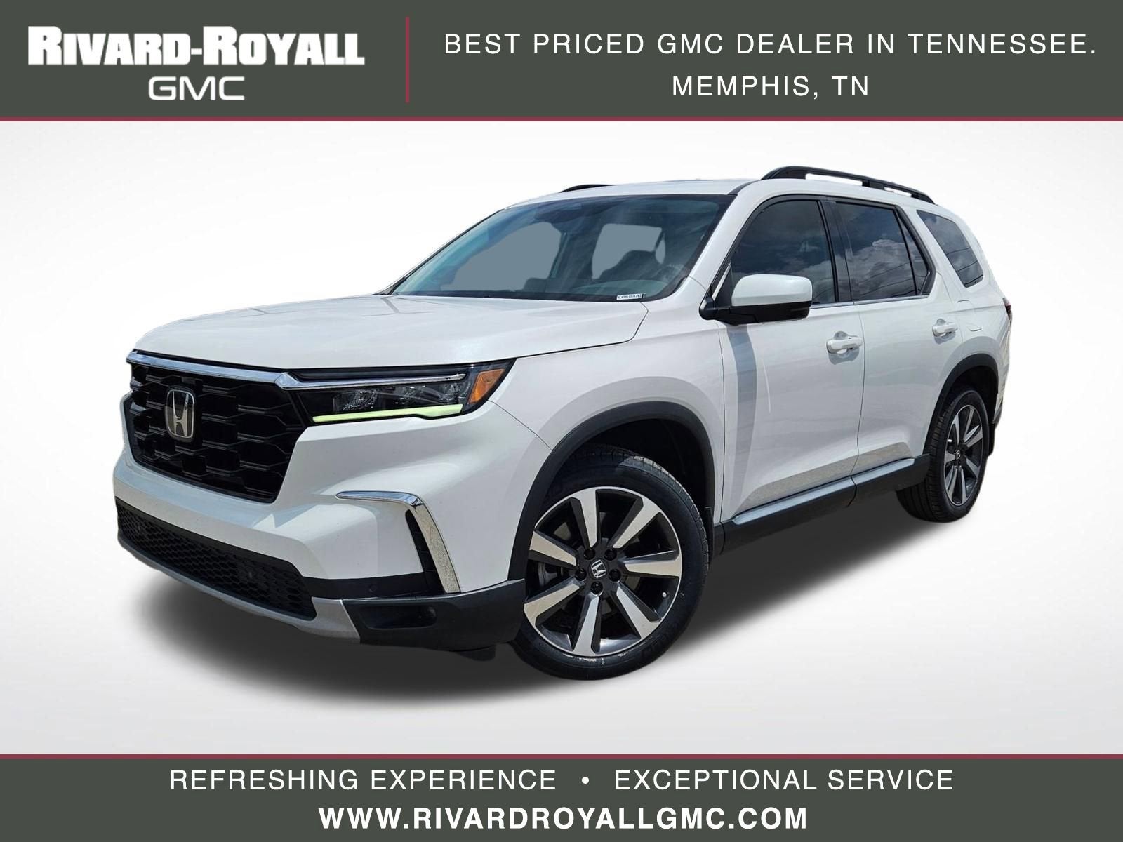  2023 Honda Pilot Touring FWD   
