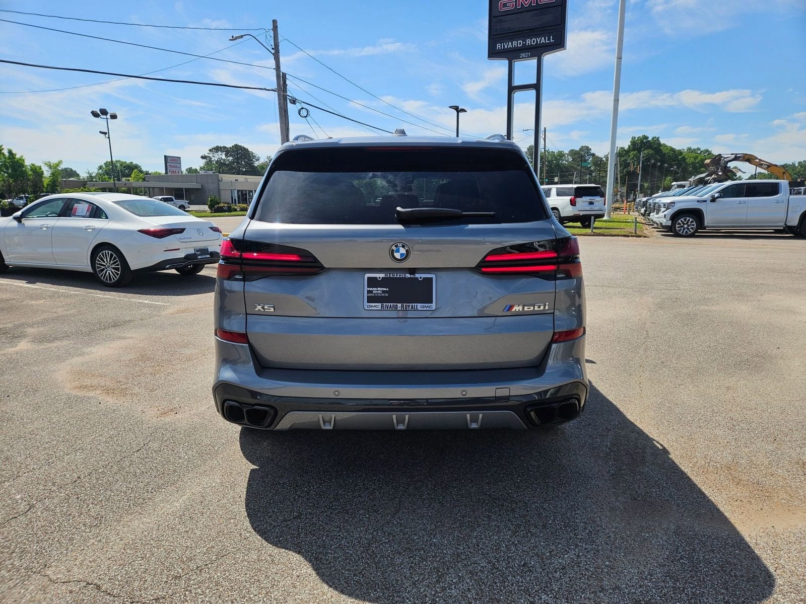 View vehicle photo 5