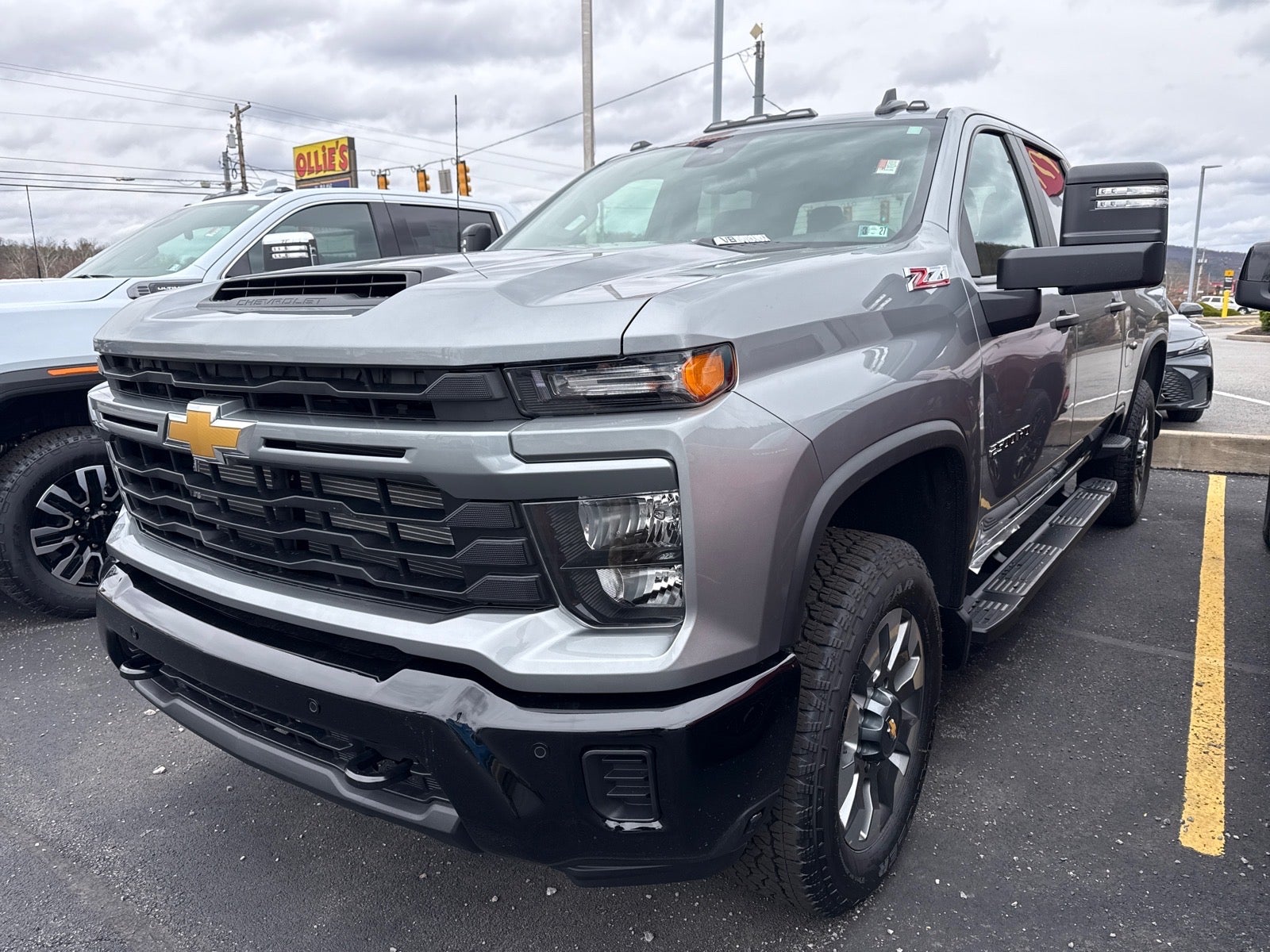 Sterling Gray Metallic 2026 Chevrolet Silverado 2500HD Pickup Truck Four-Wheel Drive Automatic