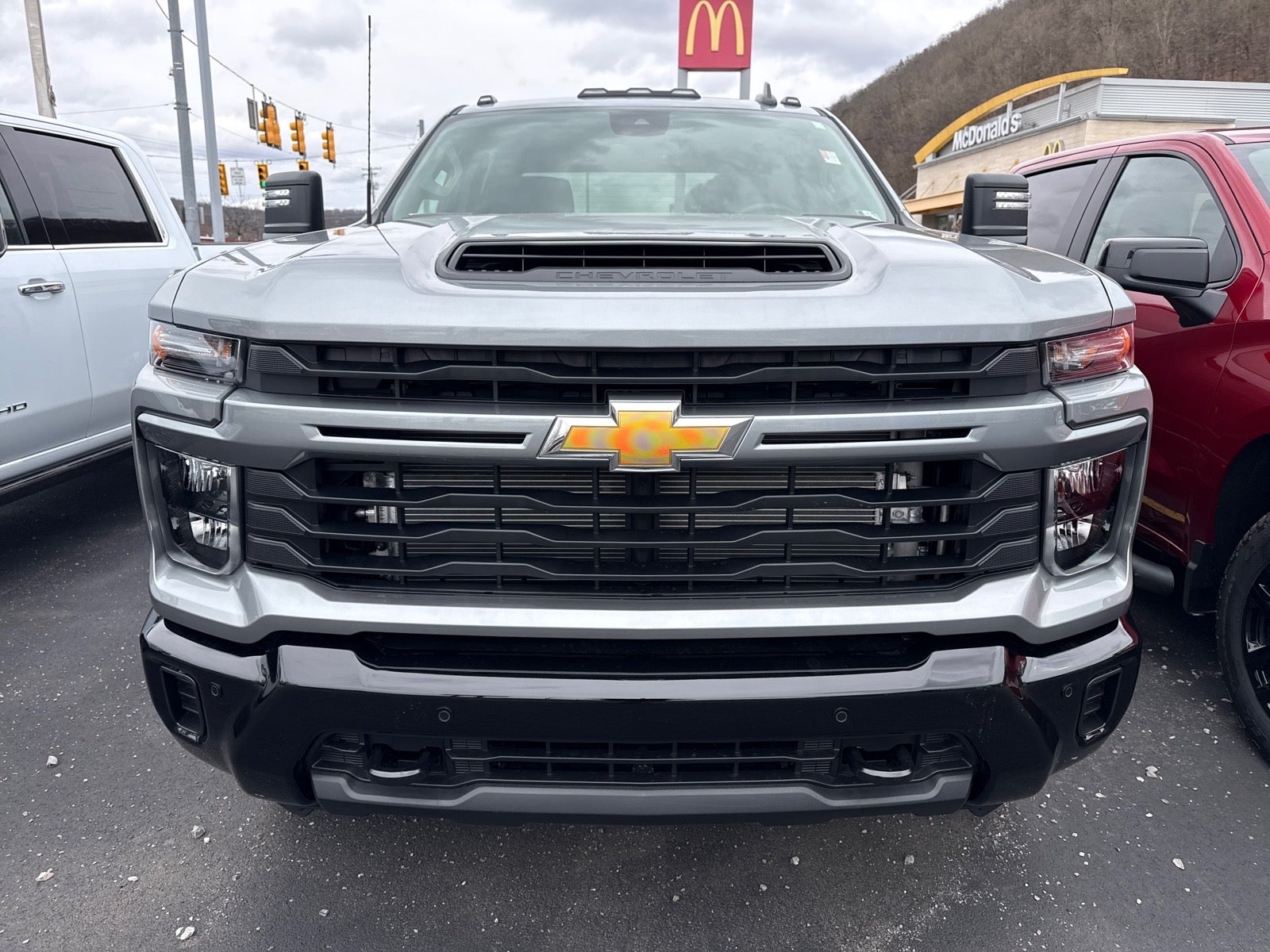 View vehicle photo 2