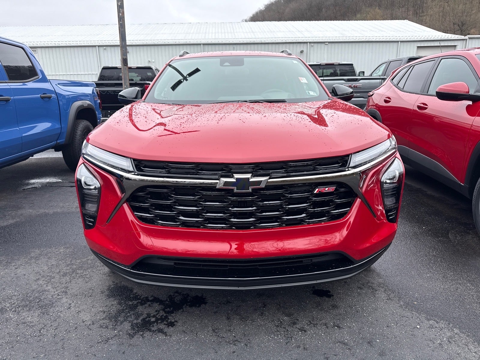 View vehicle photo 2