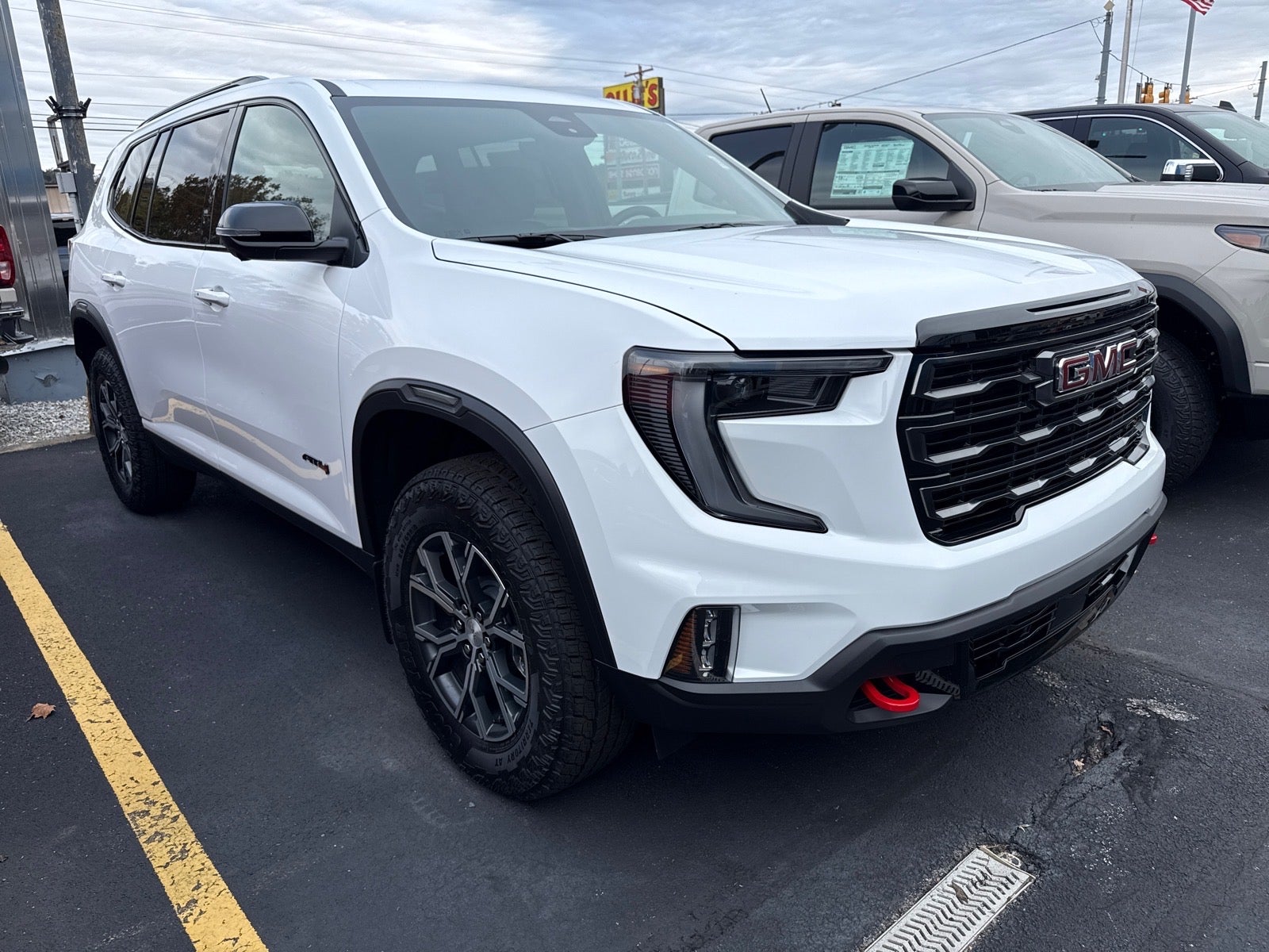 Summit White 2026 GMC Acadia SUV / Crossover Four-Wheel Drive Automatic