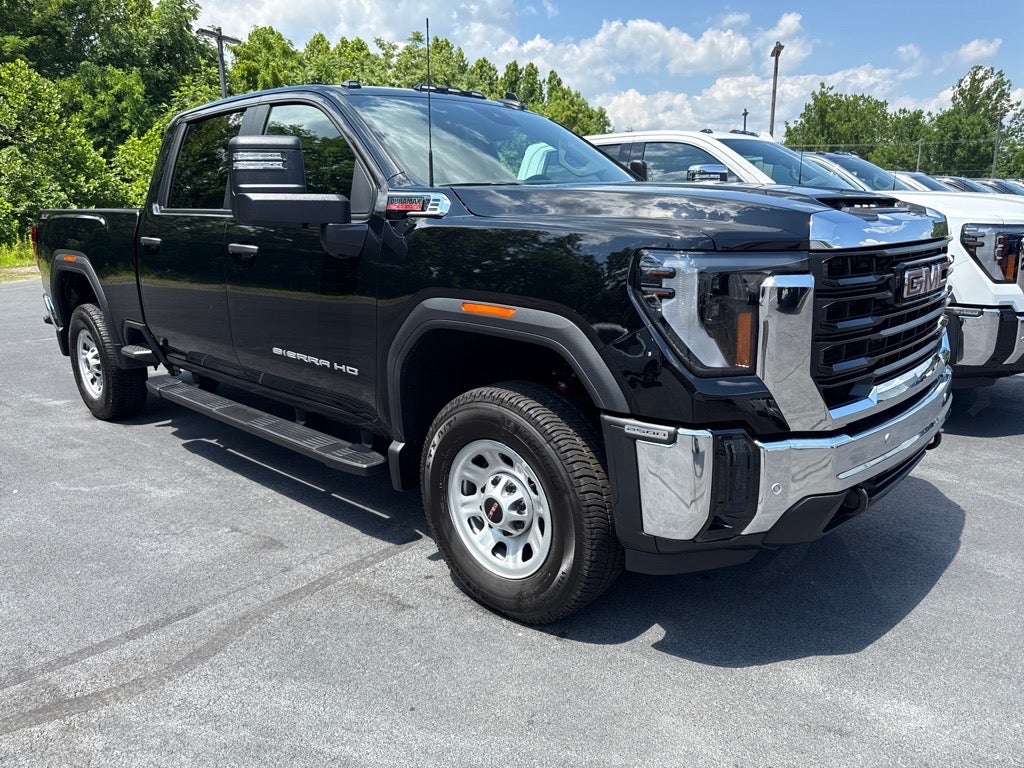 2025 GMC Sierra 2500HD Pro Crew Cab 4WD
