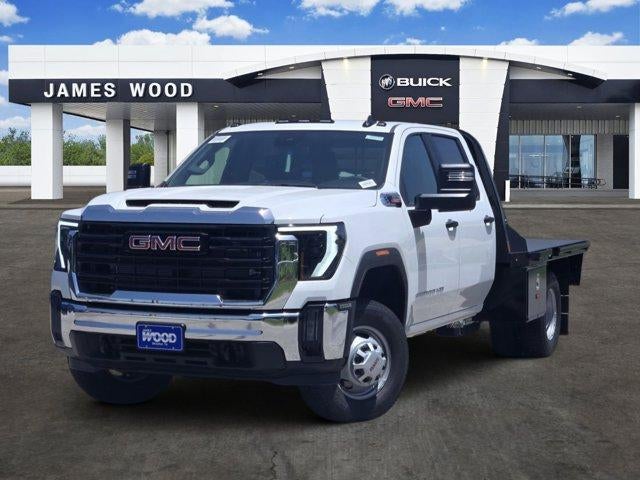 Summit White 2026 GMC Sierra 3500HD Chassis Pickup Truck Four-Wheel Drive Automatic