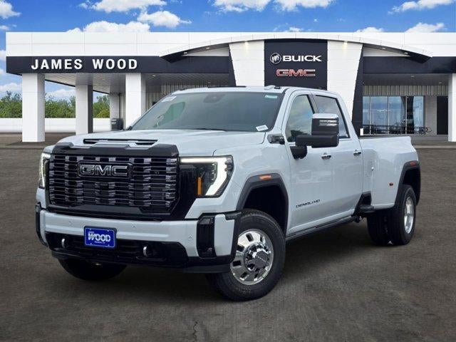 Glacier White Tricoat 2026 GMC Sierra 3500HD Pickup Truck Four-Wheel Drive Automatic
