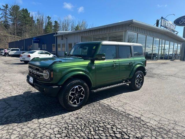  2022 Ford Bronco Outer Banks 4-Door 4WD   
